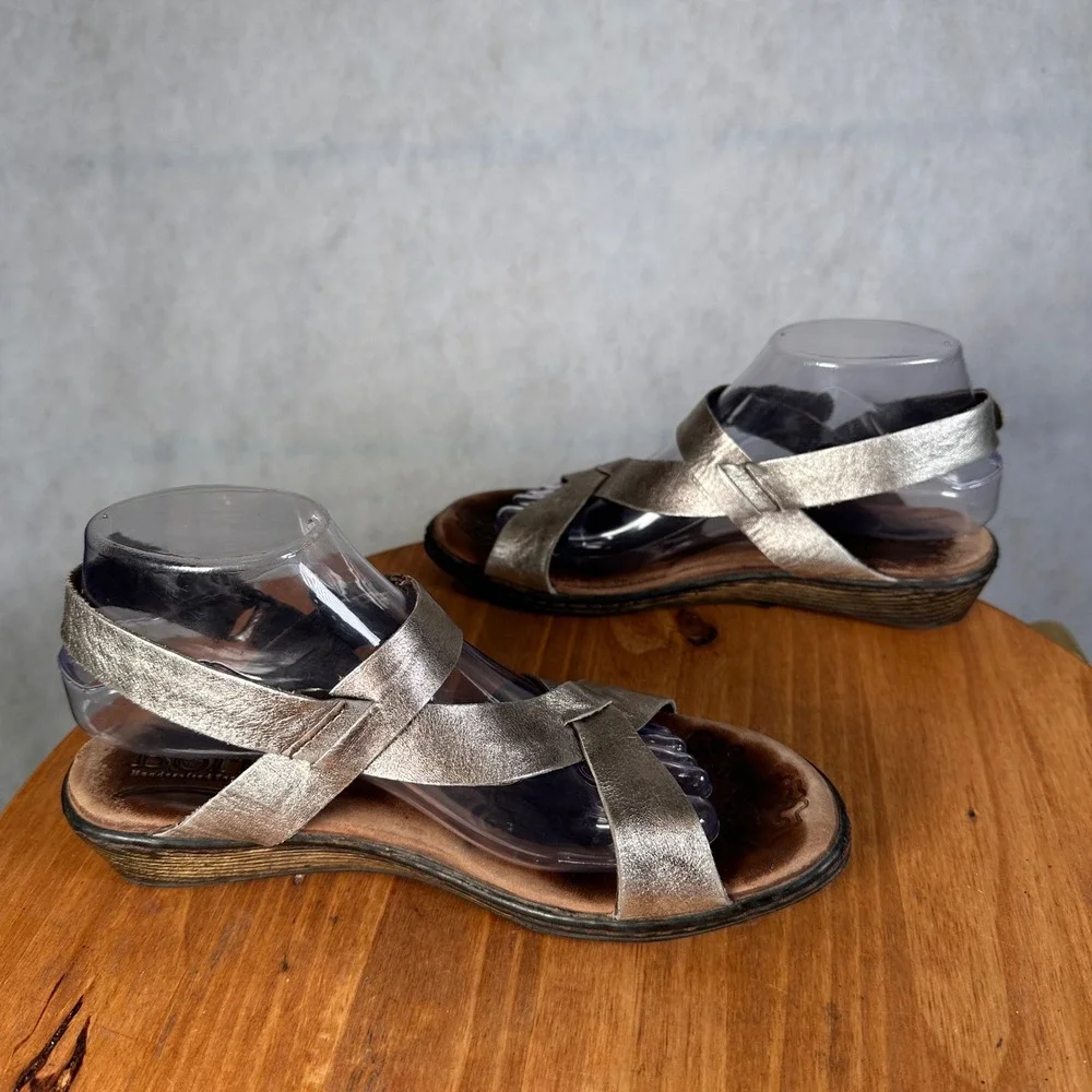 Born Wedge Sandals Womens 9 Pewter Metallic Leather Strappy Good SKU 802